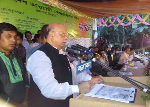 আন্দোলনের নামে ফাউল করলে লাল কার্ড: নাসিম